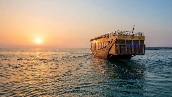 Dubai Marina Sightseeing Cruise